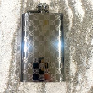 New Stainless Steel 4oz Flask